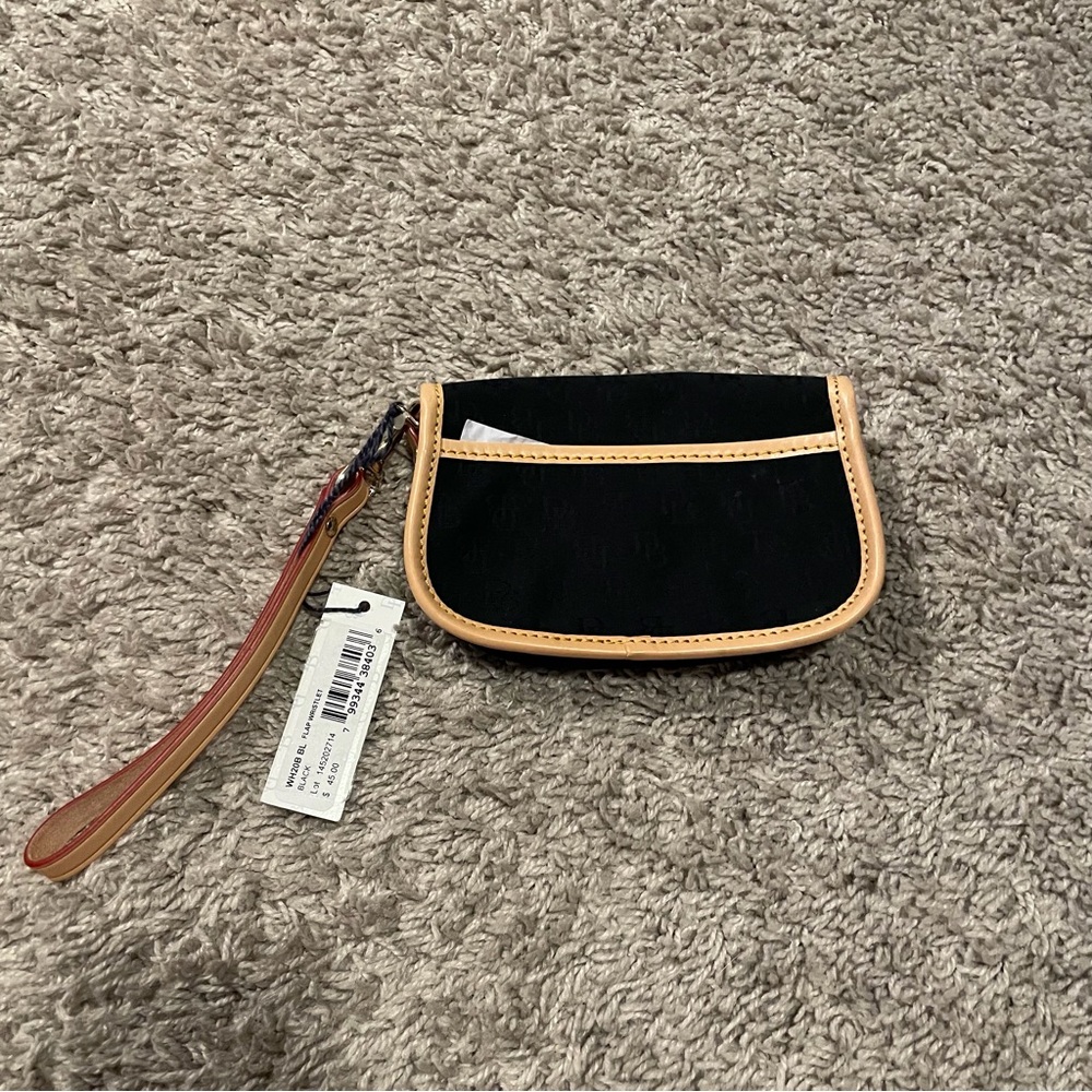 Dooney & Bourke black and Tan Wristlet - Picture 4 of 6